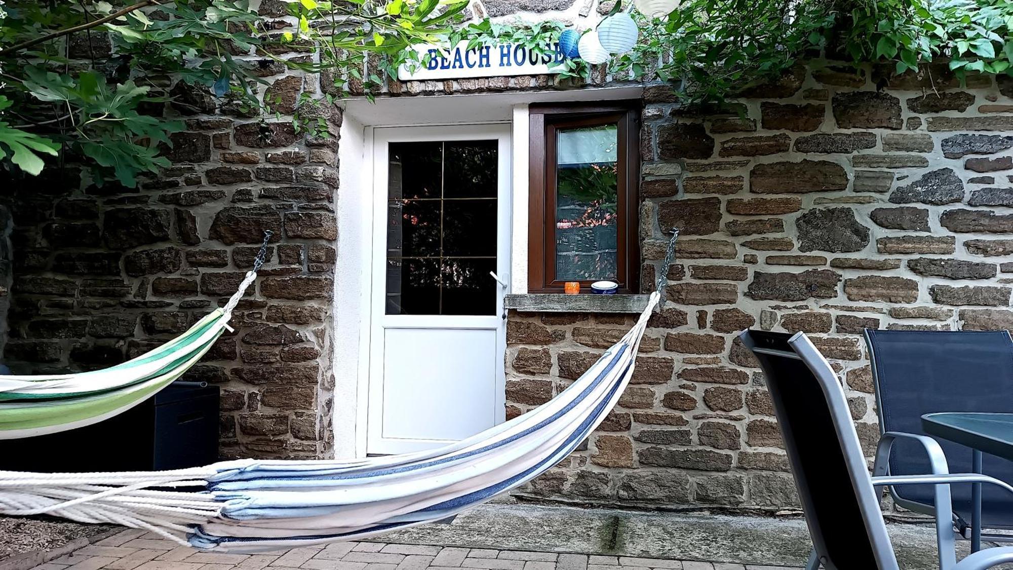 T.H.Ny Village Inn Cottage Тихань Екстер'єр фото